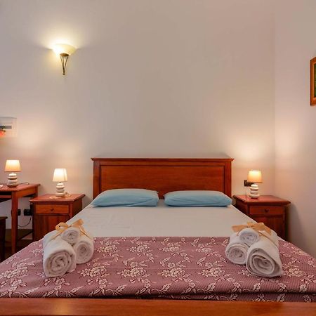 Bed And Breakfast Cairoli Exclusive Room San Pietro Vernotico Ngoại thất bức ảnh